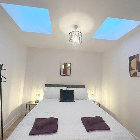 Chic And Airy Apartment Tunbridge Wells Buitenkant foto