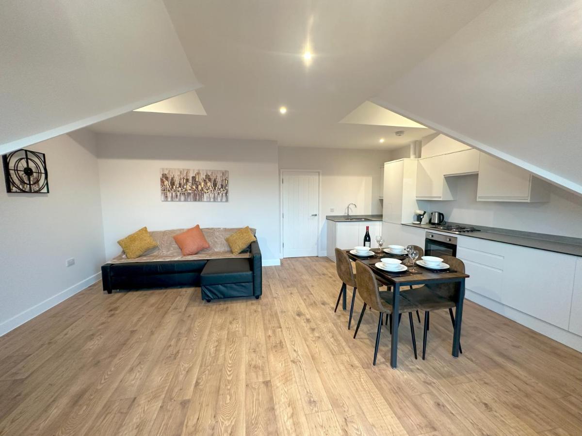 Chic And Airy Apartment Tunbridge Wells Buitenkant foto