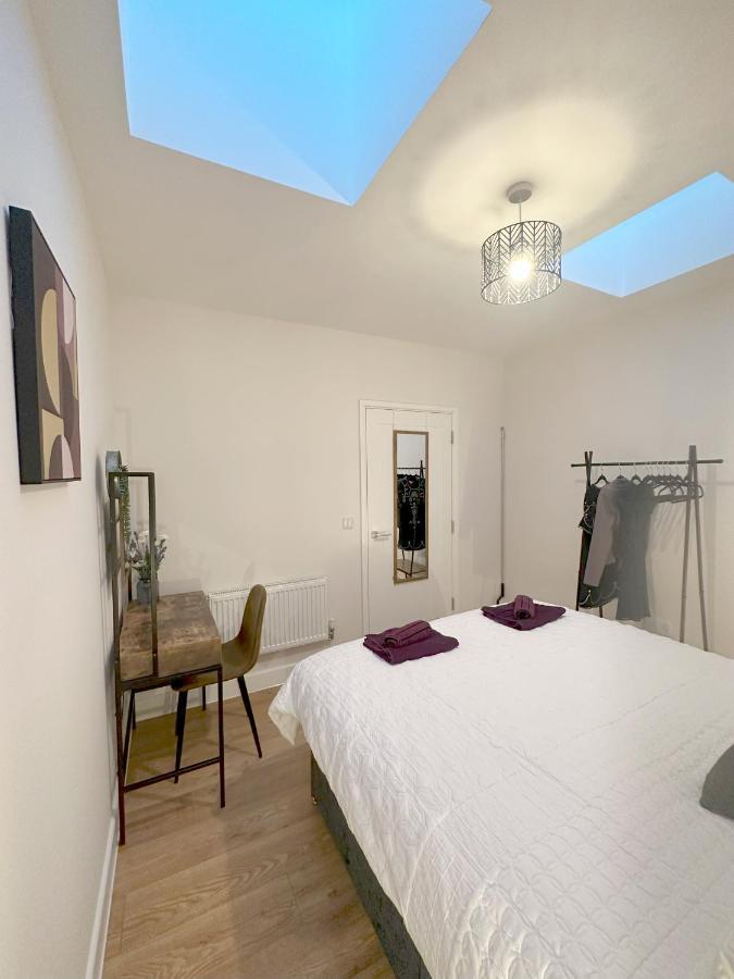 Chic And Airy Apartment Tunbridge Wells Buitenkant foto