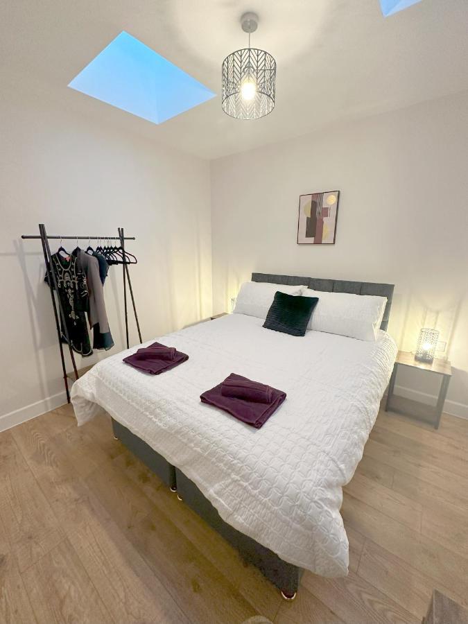 Chic And Airy Apartment Tunbridge Wells Buitenkant foto